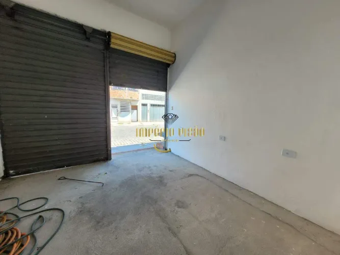 Salão Comercial para Alugar no Jardim Suzanopolis em Suzano- SP