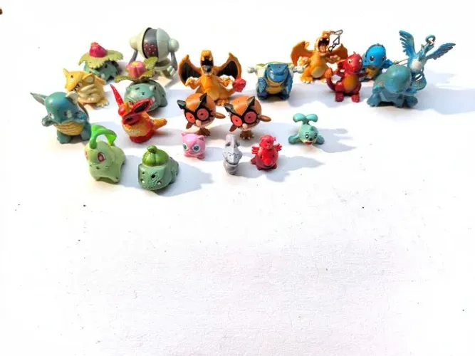 Miniaturas Pokémon Vintage (Anos 90/2000) - Lote Colecionador