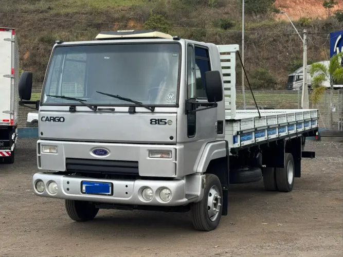 FORD CARGO 815 2011 - CAMINHAO 3/4 CARROCERIA 8.150 8.120 9.150 ACCELO