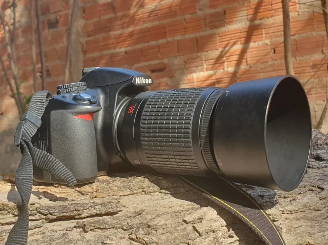 Nikon D3100 + 55-200mm VR