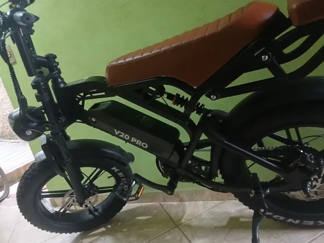 Vendo bike elétrica v20 pró praticamente zerada