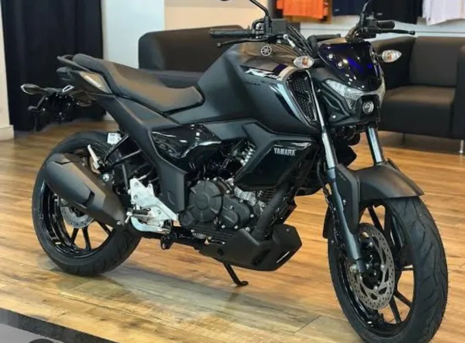 Vendo Fz15 mais inf. * 