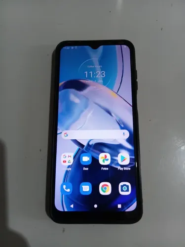 Vende se um celular ?