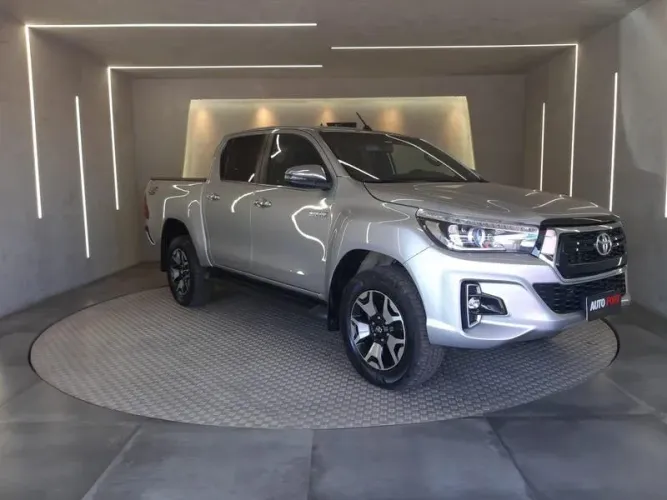 Toyota Hilux CD SRX 4X4 2.8 TDI 16V Diesel Aut. 2019