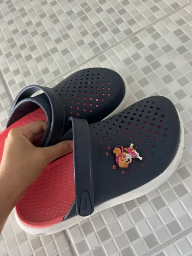 Crocs original tamanho 36 - usada apenas 2 vezes