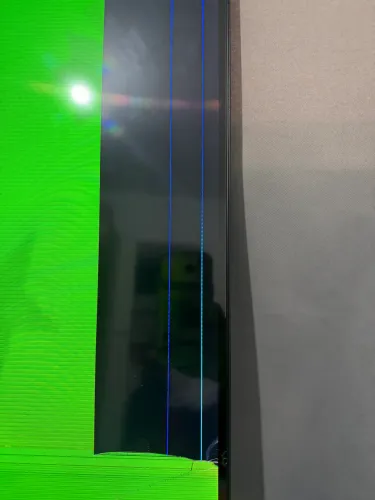Vendo tv 65 pg com avaria na tela 