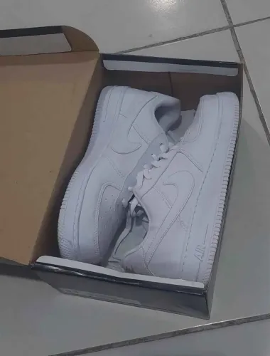 Tênis Nike casual Air Force (40)/(41) segunda linha