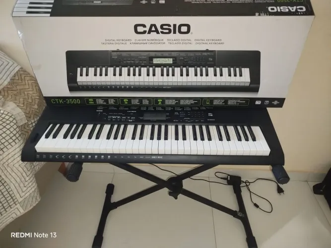 Teclado Cássio Semi Novo + Mesa / TROCO POR VÍDEO GAME