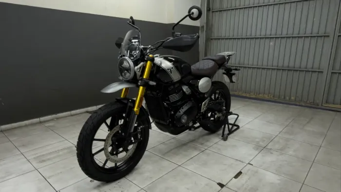 Triumph Scrambler 400 X 2026 - Apenas 4.000 km | Estado de 0 km + R$ 4.000 em acessórios