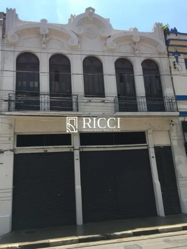 Edifício comercial no Centro de Santos, 206m², fachada histórica, localização estratégica