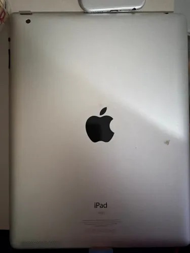 Apple iPad 2 Número do modelo: A1395 Armazenamento: 16 GB Conectividade: Wi-Fi