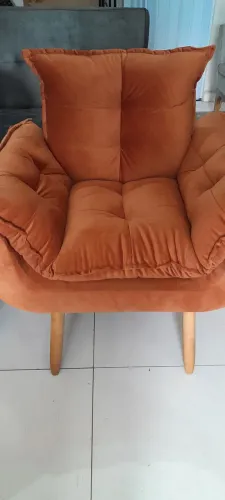 POLTRONA  NOVA A PRONTA ENTREGA 190.00 
