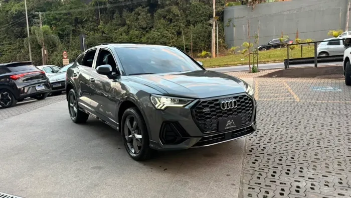 Audi Q3 SPB Perf. Black 2.0 TFSI Tipt. Quat. 2023