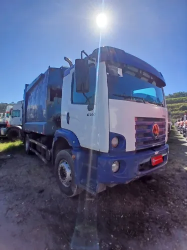 Volkswagen 17-160 E Constel. 4x2 2019/2020 Vamos Seminovos Pinheirinho Caminhões