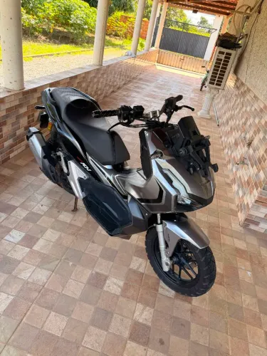 Moto Honda ADV 2022