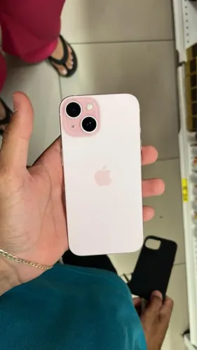 iPhone 15 