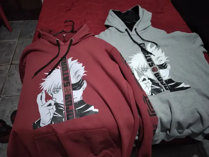 2 Moletom Anime por 100 reais