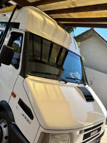 Iveco Daily Furgão Longo 49.1 8V2 2.8 120cv Diesel Mec. 2001