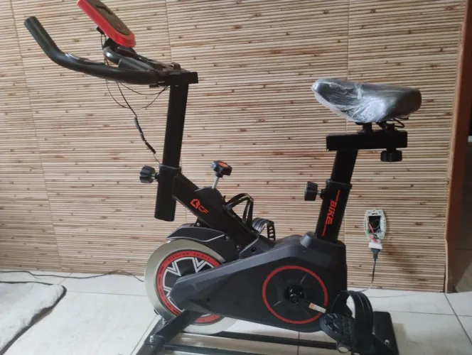Bicicleta ergométrica Spinning Profissional