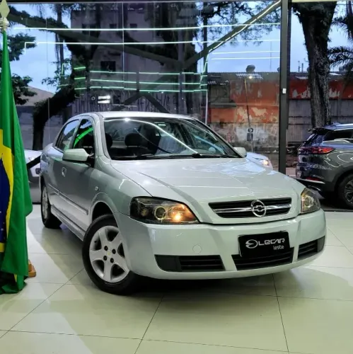Chevrolet Astra Sedan/ GL Sedan 1.8 MPFI 4P (álcool) 2004