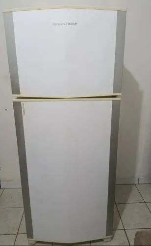 Geladeira Brastemp BRM47ABBNA Frost Free, 409L 220V - Nunca Feita Serviço.