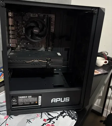*PC GAMER, AMD Ryzen 5 5500, RX 580 8GB, 16GB Ram, SSD 480GB*