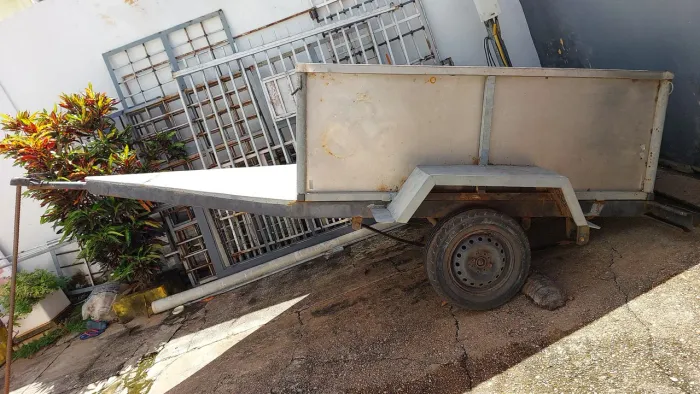 Carretinha Inox 1.90 comp por 1.70 largura e 70 altura