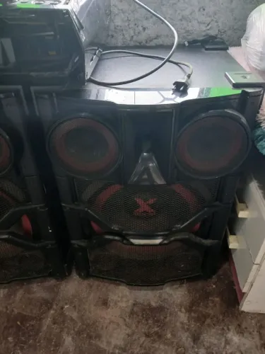 Vendo som a parte de cima caio até funciona tem mais contatos vendo no estado que está