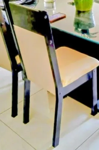 4 cadeiras de sala de jantar para DOAÇÃO JÁ!