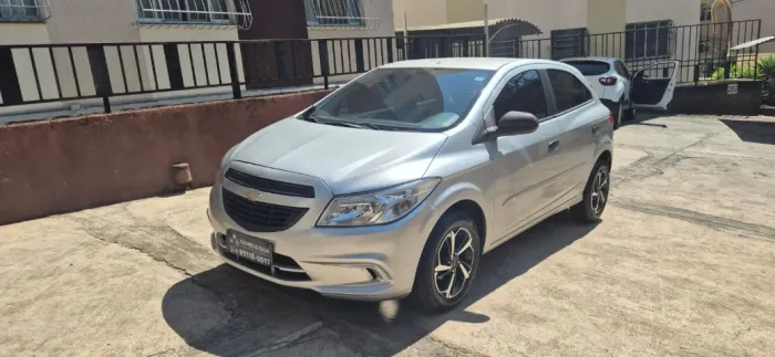 Chevrolet Onix Hatch LS 1.0 8V Flex Power Mec. 4P 2015
