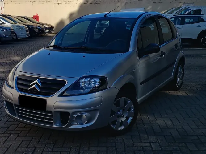 Citroen C3 GLX 1.4/ GLX Sonora 1.4 Flex 8V 5P 2012