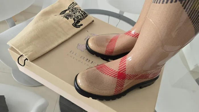 Bota Galocha Burberry ORIGINAL nova