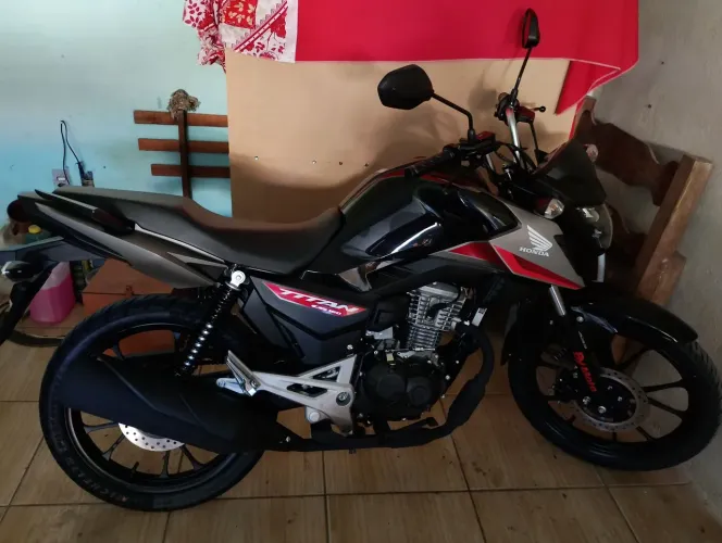 Titan 160 26/26 pra sair Rapido $ 21,700