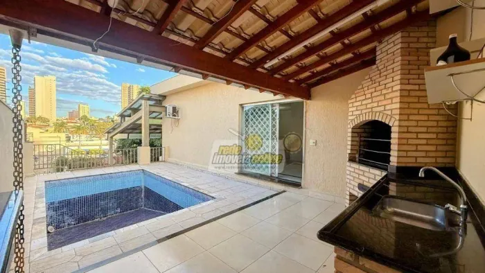 Casa com 3 dormitórios à venda, 443 m² por R$ 950.000,00 - Mercês - Uberaba/MG