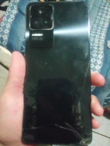 POCO F4 6/128GB TELA COM DEFEITO, PARTE DE TRÁS QUEBRADA