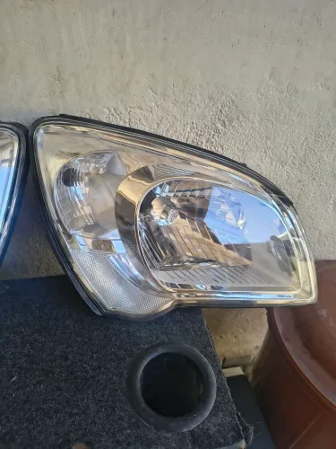 Par de farol Kia Sportage