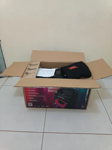 Caixa De Som JBL Partybox Club120 bluetooth  amplificada Portátil USB , com nota fiscal !