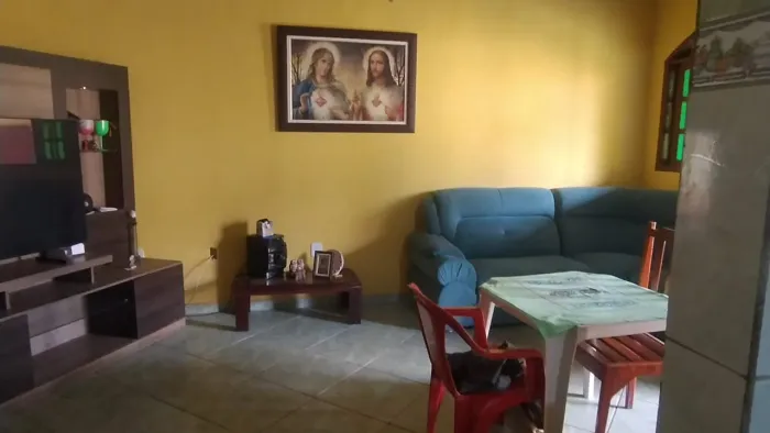 CASA A VENDA