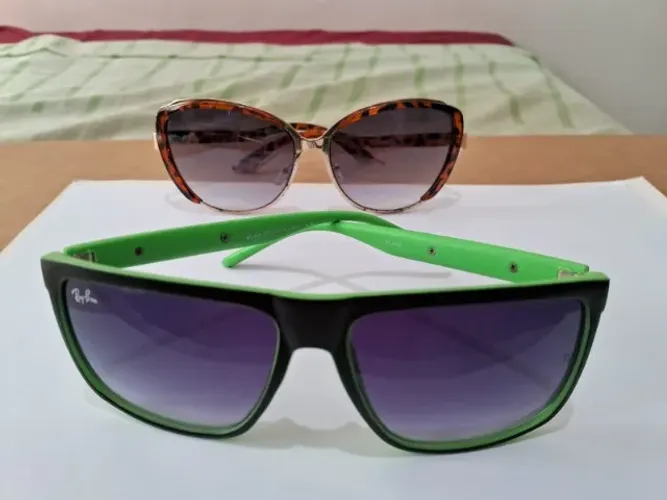 Óculos de Sol Ray-Ban Wayfarer Vintage + Brinde outro Óculos feminino Grátis! Só 269