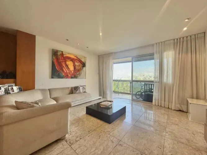 Apartamento : / Residencial / Lagoa