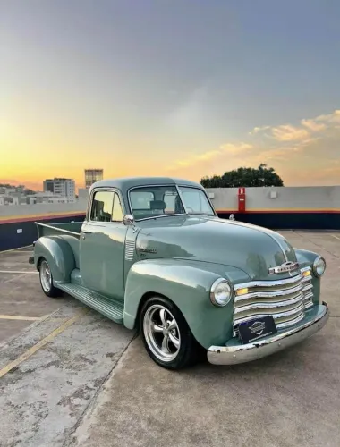 Chevrolet C-10 2.5/4.1 1952