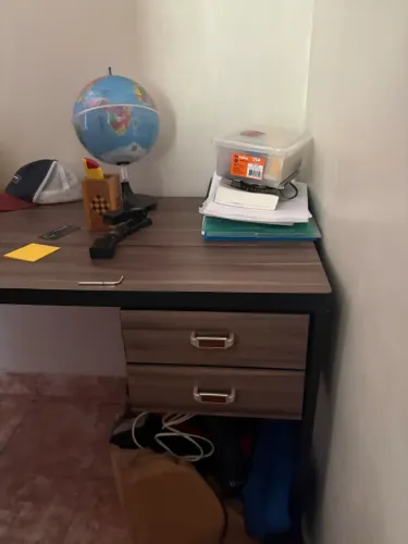 Mesa de escritório + Cadeira