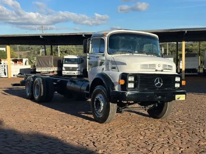 M. Benz L 1518 6x2