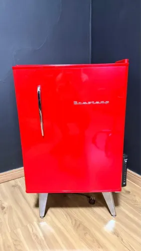 Frigobar Brastemp retrô