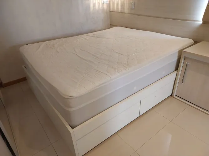CAMA QUEEN COM 2 GAVETÕES E CAMA AUXILIAR SOLTEIRO EXCELENTE ESTADO