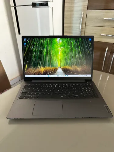 Notebook Lenovo Core i3 11ª Geração | 8GB RAM | SSD 256GB