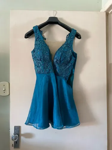 Vestido de festa curto