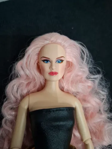 Boneca tipo integrity toys xian