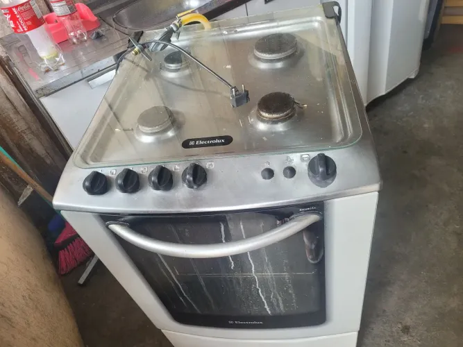 vendo fogão 4 bocas