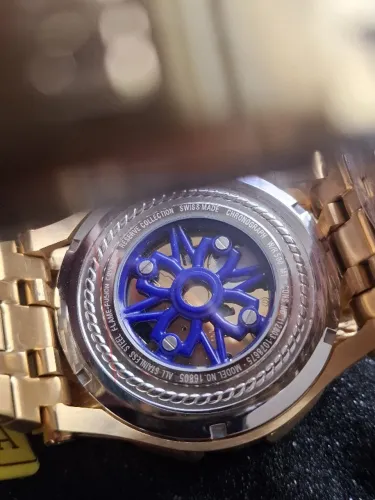 Relógio INVICTA SKELETON MODELO VENOM HIBRID DOURADO